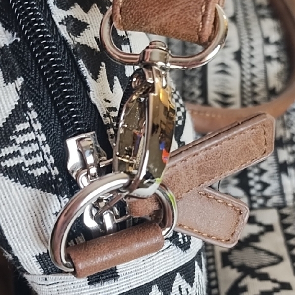 Travel Carry On Bag Brown with Black & Ivory Woven Texured Pattern Bag Large - Picture 13 of 16